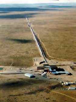 leteck pohad na detektor LIGO poas vstavby